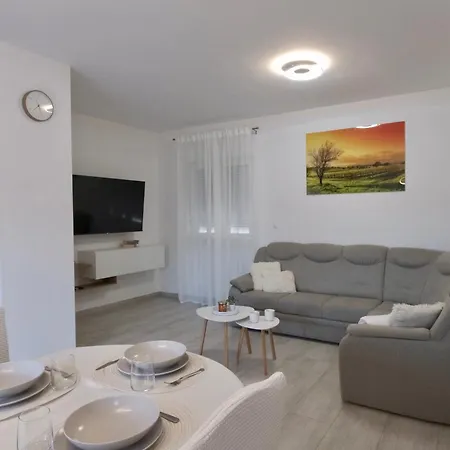 Bokun Gusta Apartamento Trogir