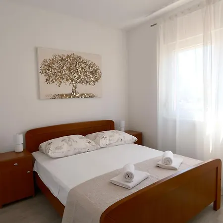 Bokun Gusta Apartament Trogir